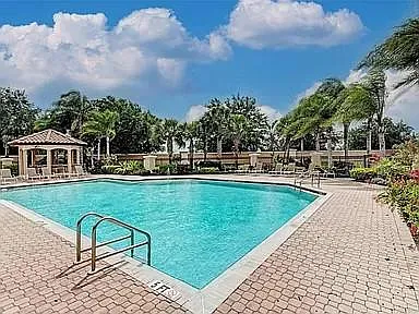 8429 Miramar Way #8429 — Photo 32