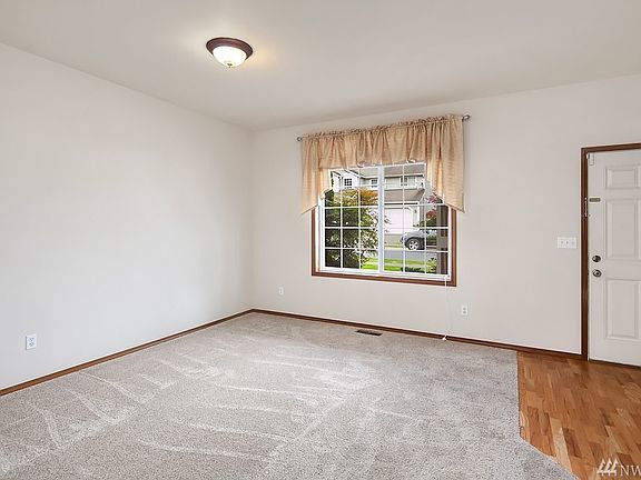 4th image of 14905 87th Ave E