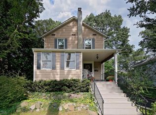44 Saint John Pl, Fanwood, NJ 07023
