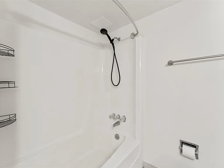 359 N Post Oak Ln #127 — Photo 23