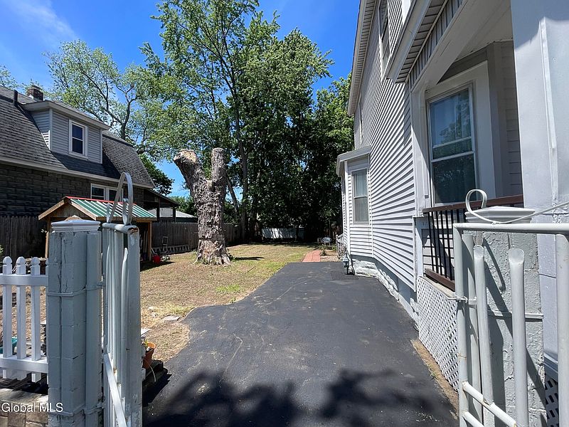 5th image of 157 Marx Street