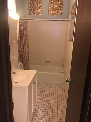 Rented by Eric Goodman Realty Corp | media 22