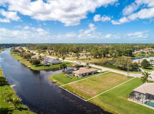 1021 Rotonda Cir, Rotonda West, FL 33947