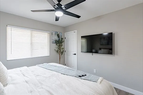 5619 S Admiralty Ct #E — Photo 27