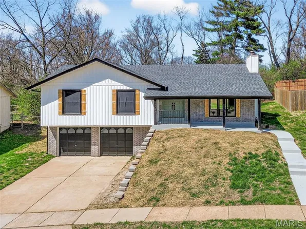 11553 Patty Ann Dr, Saint Louis, MO 63146