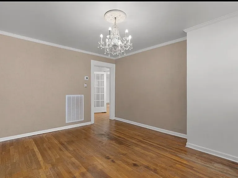 423 Money Tree Ln — Photo 10