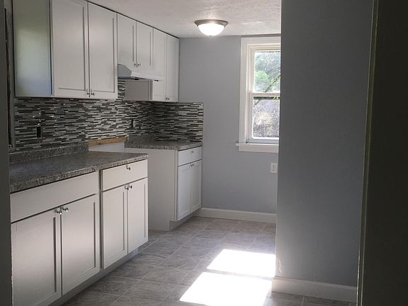 4th image of 541 N Sunnyside Ave