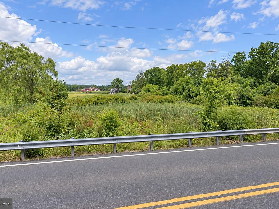 2nd image of 1513 Route 212