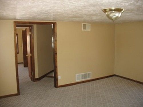1st image of 3201 S Sterling Ave