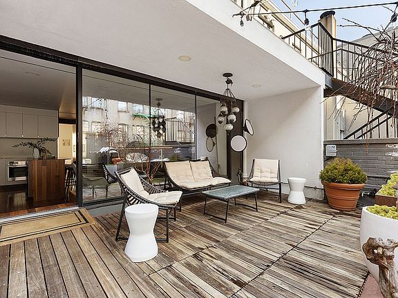 2nd image of 220 E 5th St APT 2E