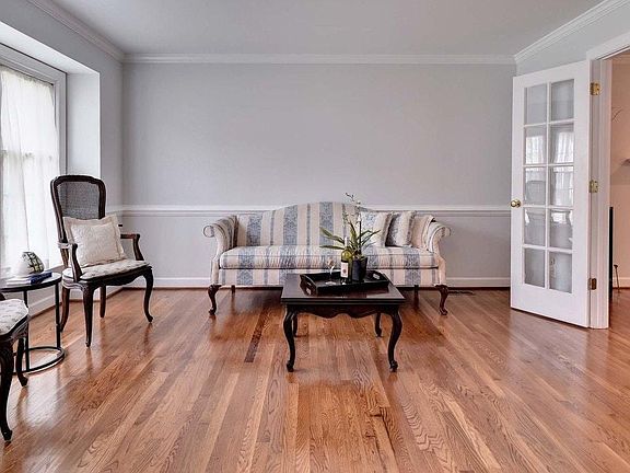 5th image of 133 Old Carriage Way