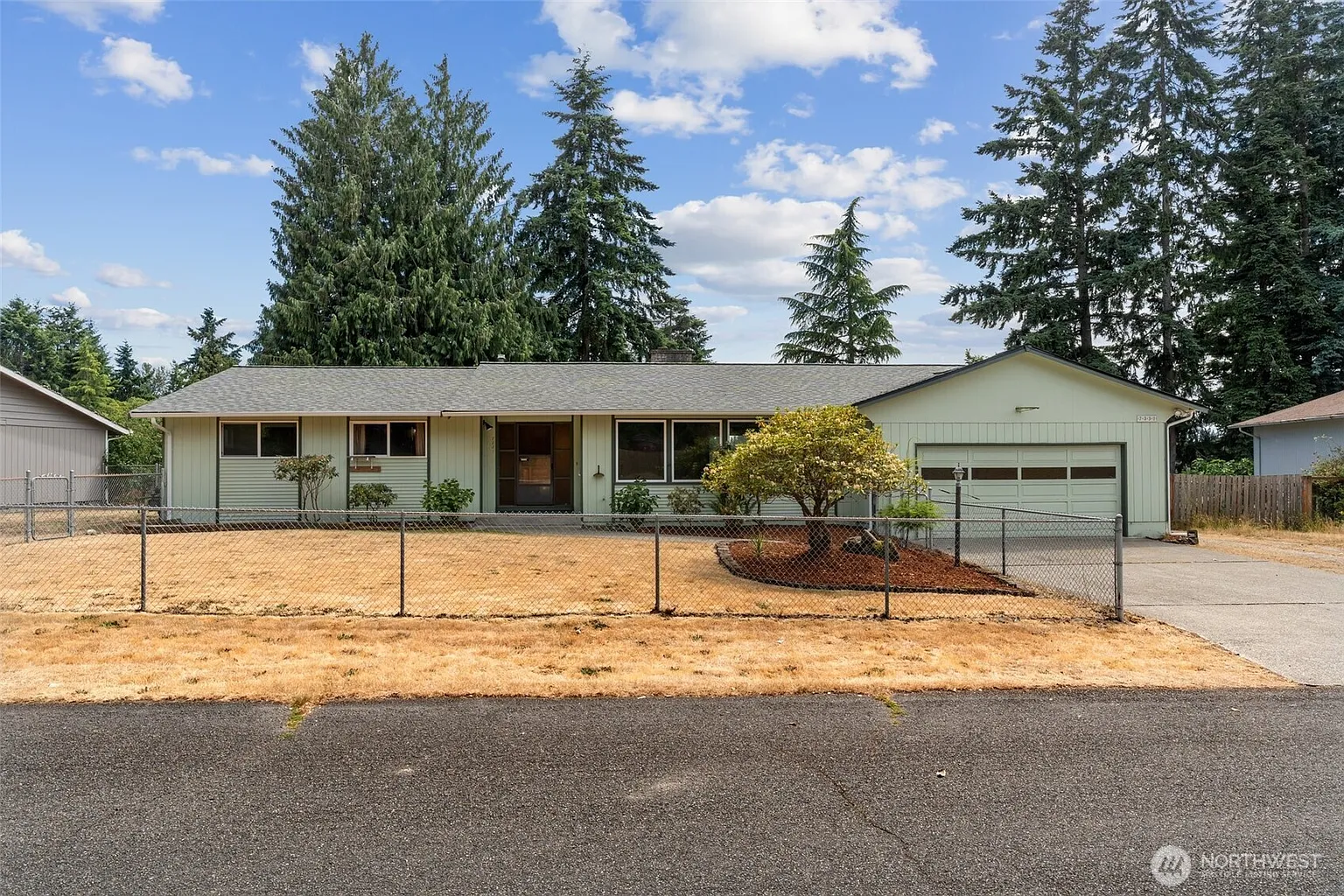 7331 Ridgemont Drive SE photo 1