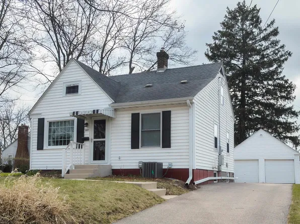 1807 Eastmoreland Ave, Rockford, IL 61108