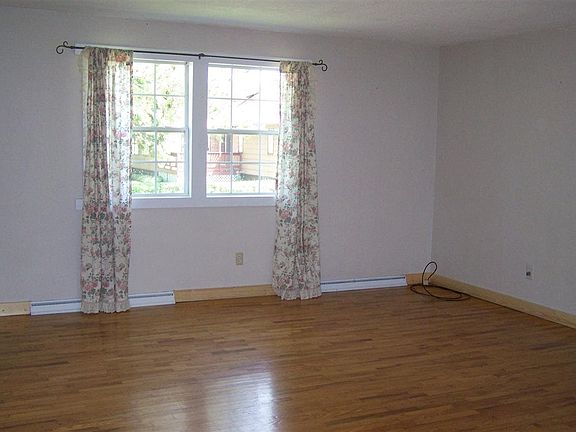 5th image of 343 W Southland Ave