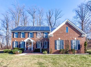 8216 Waterside Ct, Fort Washington, MD 20744