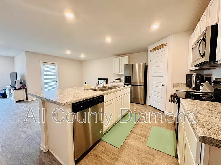 4007 Pioneer Ln — Photo 6