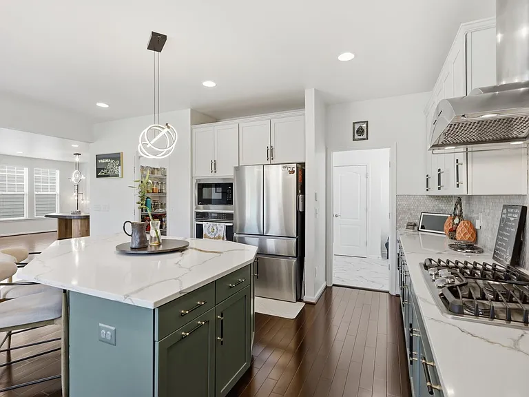 42522 Stratford Landing Dr — Photo 13