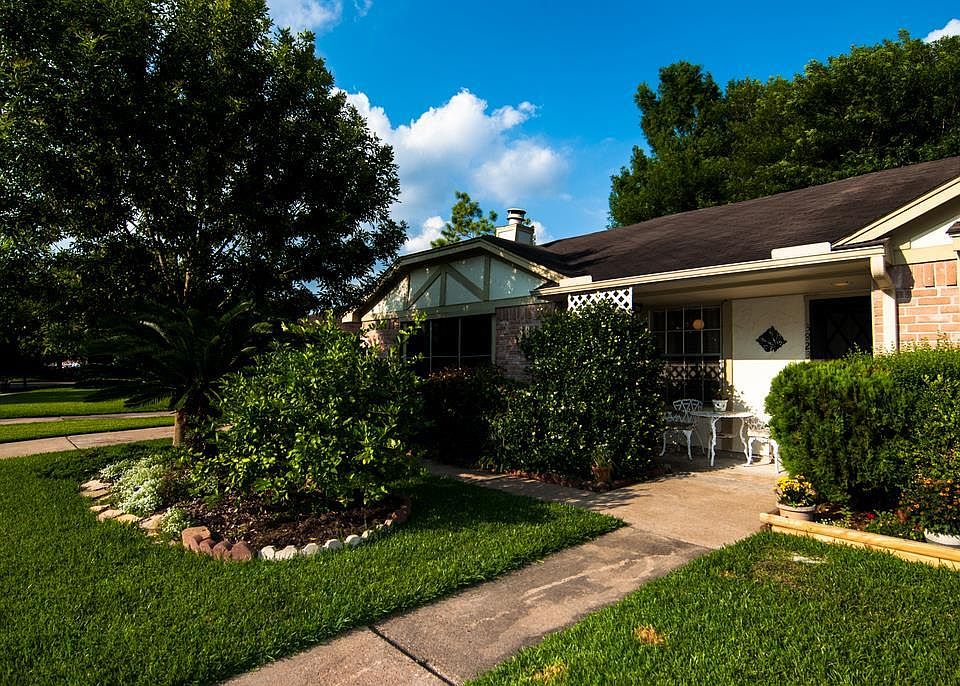 1st image of 3815 Meadow Place Dr