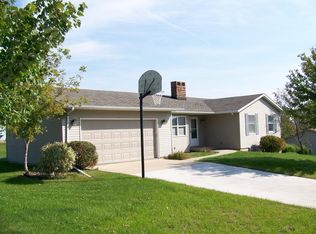 5175 Saratoga Rd, Dubuque, IA 52002