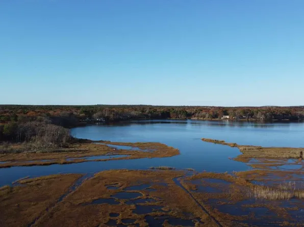 27 Angus Avenue, South Yarmouth, MA 02664