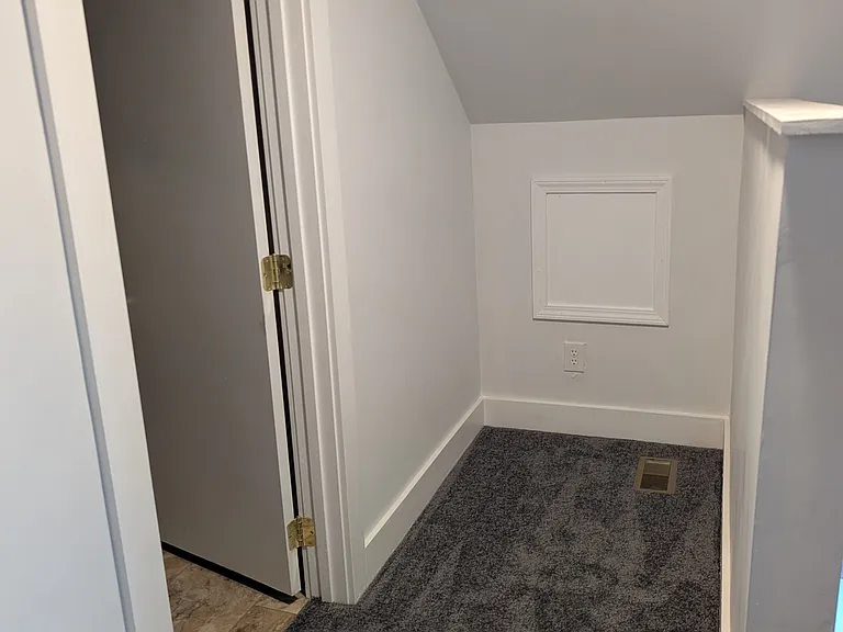 1329 George Washington Hwy N — Photo 23