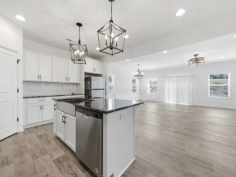 11936 Basking Dr — Photo 4