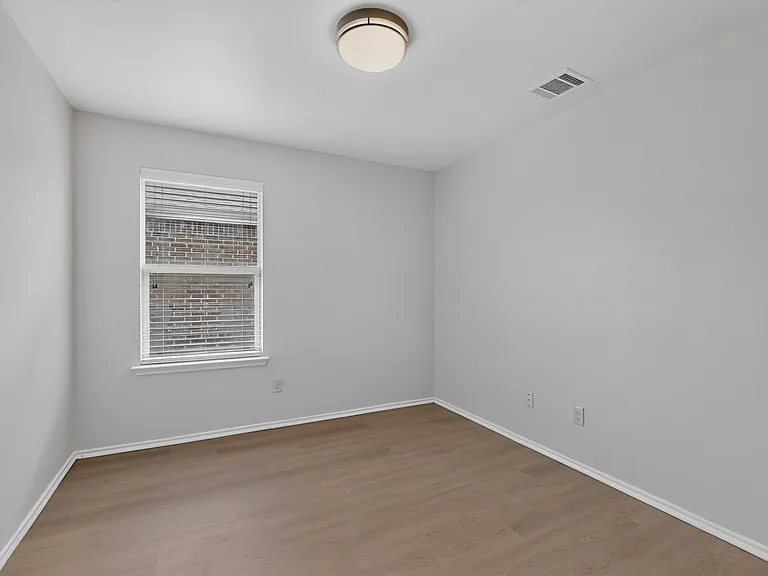2123 Meadow View Dr — Photo 28