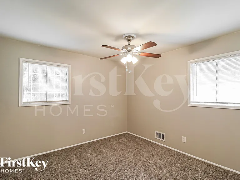 1199 Pineglen Dr — Photo 11