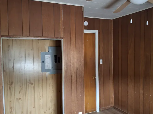 1707 East Memorial Drive - 1/2, 1707 1/2 E Memorial Dr, Muncie, IN 47302