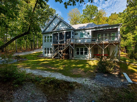 3rd image of 464 Deer Mountain Rd