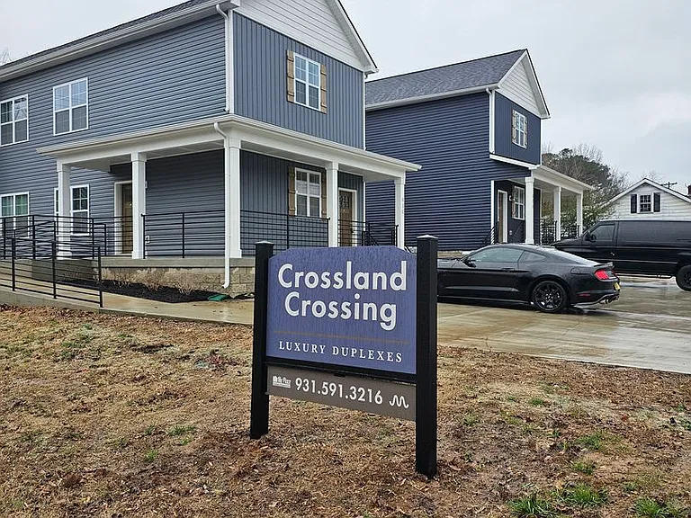 930 Crossland Ave — Photo 23