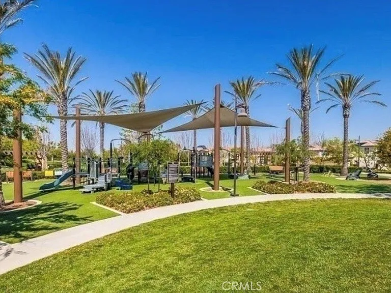 10 Verna — Photo 36