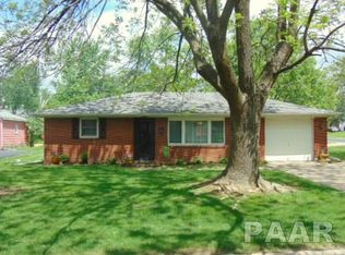 2803 W Westport Rd, Peoria, IL 61615
