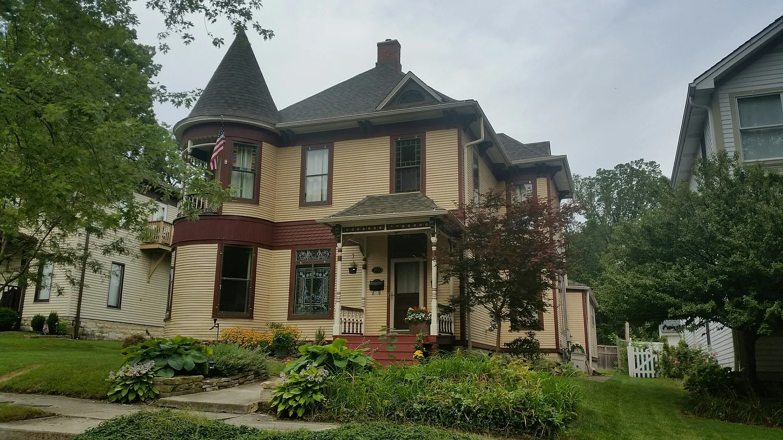 504 Singer Ave photo 1