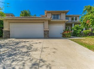 1131 Dincara Rd, Burbank, CA 91506