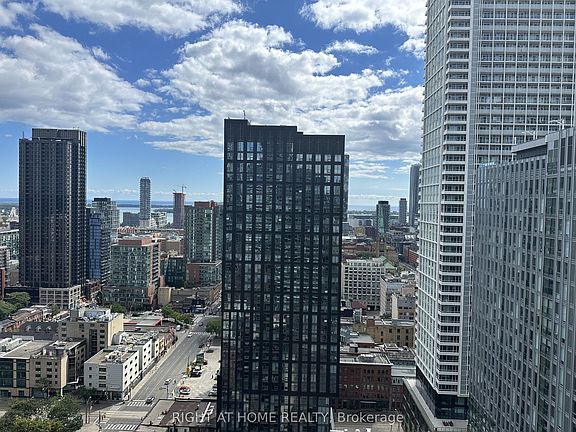 5th image of 47 Mutual St #2801