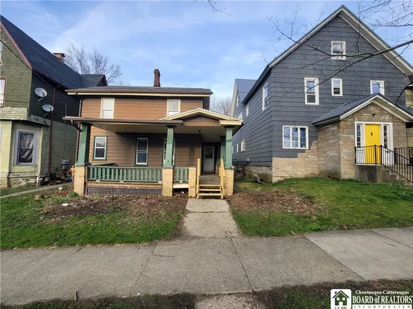 610 Prendergast Ave, Jamestown, NY 14701