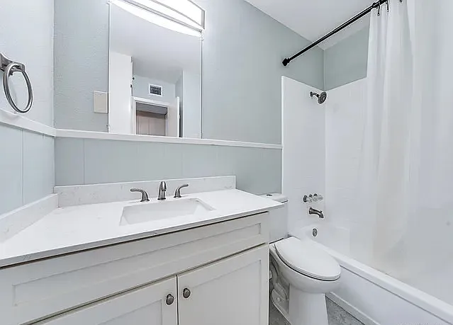 223 W Silver Sands Dr #2 — Photo 2