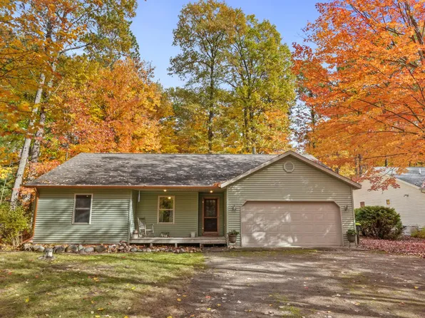 118 Deer Ct, Roscommon, MI 48653