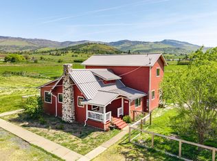 300 Staples Ln, Ashland, OR 97520