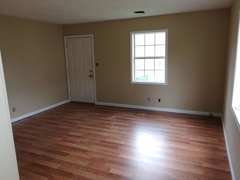 2nd image of 1209 Cedar St
