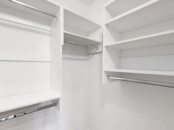 525 Union Avenue image 3 of 14