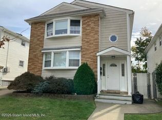 654 Lamoka Ave #2, Staten Island, NY 10312