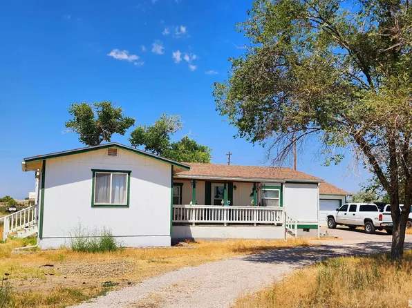 500 Thornbird Dr, Fallon, NV 89406