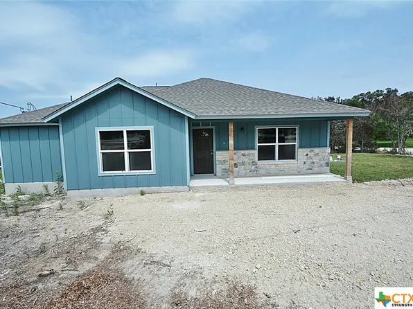 1224 Lake Dr, Spring Branch, TX 78070
