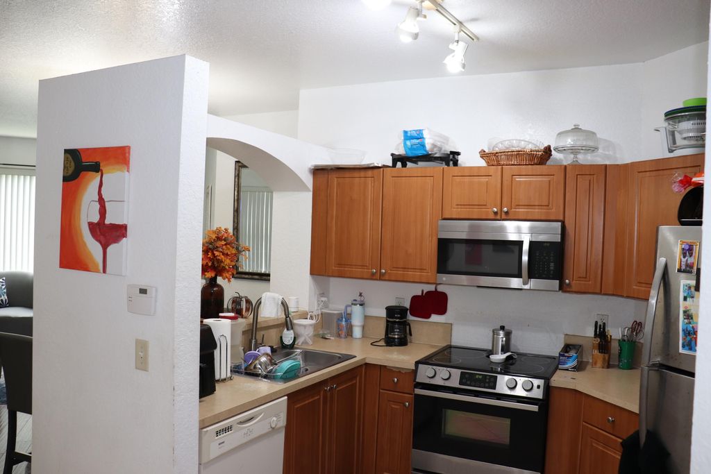 613 NW 21ST Avenue, photo 9