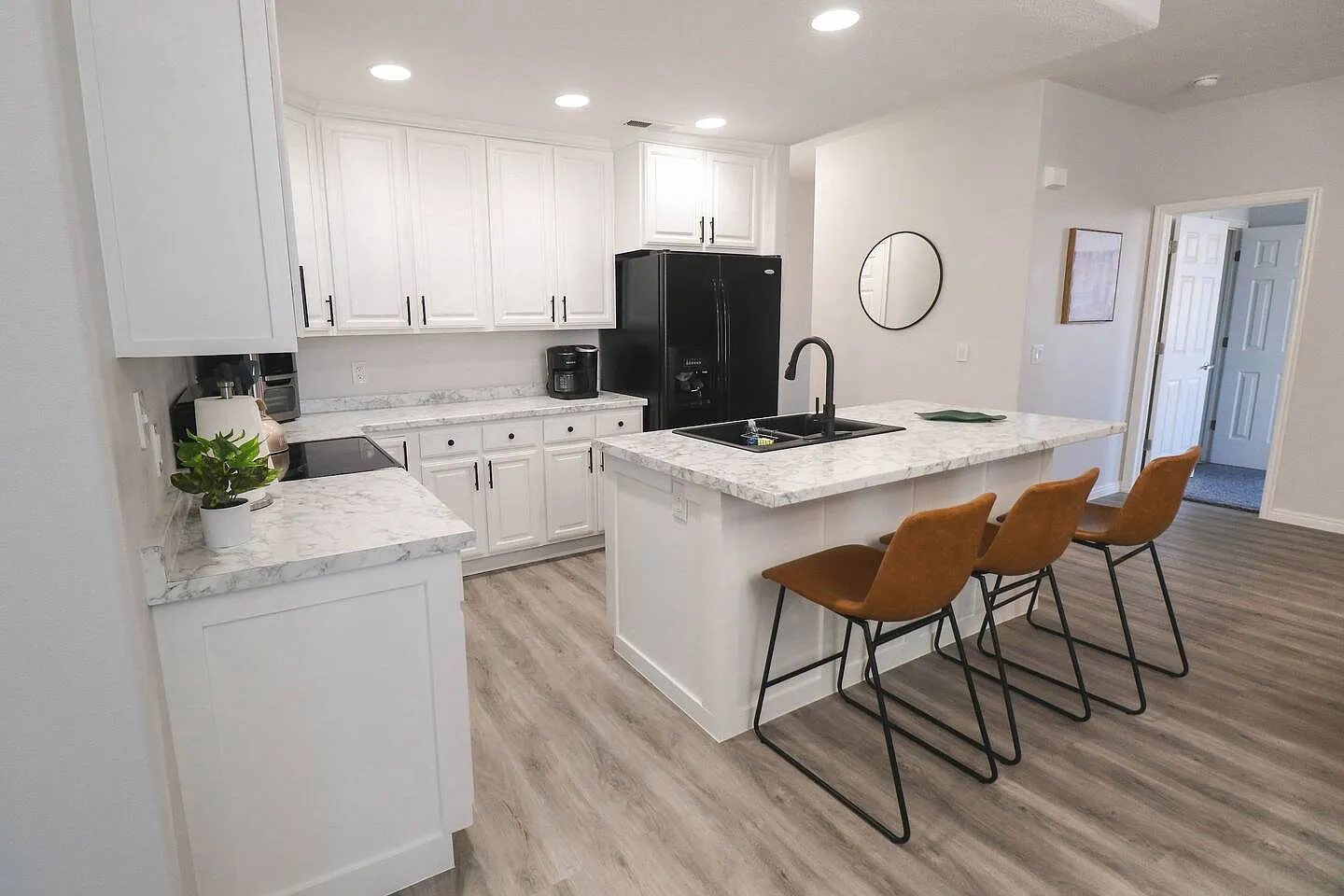 2 bed, 1130 sqft, $1,550 — Photo 2