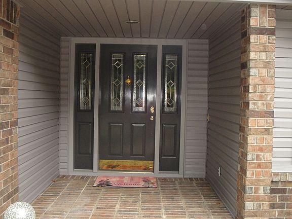 3rd image of 18 Monikie Dr