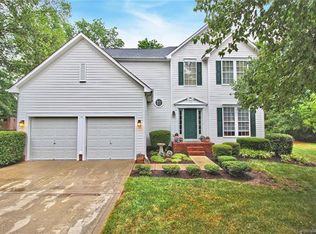 4604 Hunters Pointe Ct, Charlotte, NC 28269