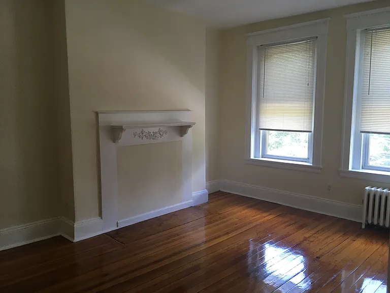 14 Parkway Rd #4 — Photo 1